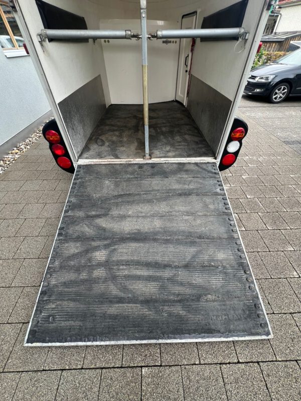 2er Pferdeanhänger Humbaur Pegasus – Bild 4