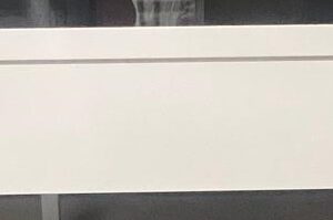 Hängebrett mit Fries in 350 cm uni weiss, ideal für Werbung